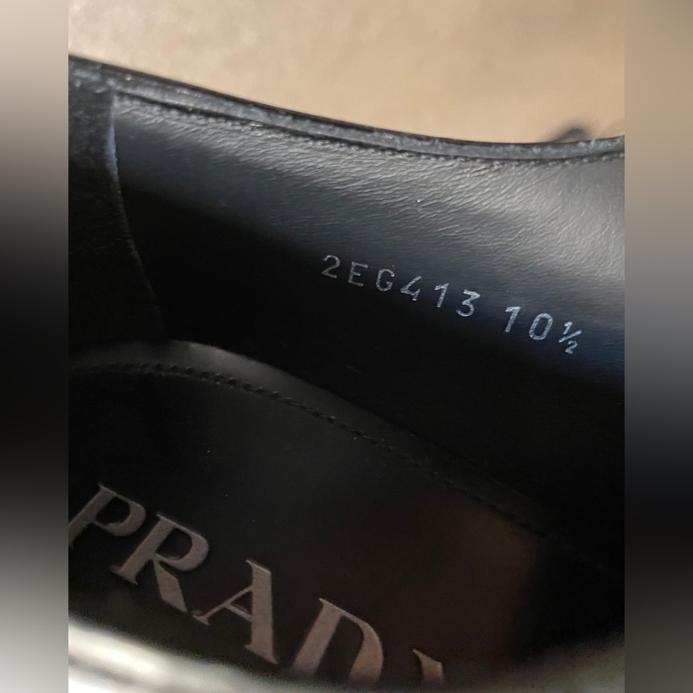CLASSIC- Prada Black Oxford Shoes Sleek Formal Design - Picture 6 of 6